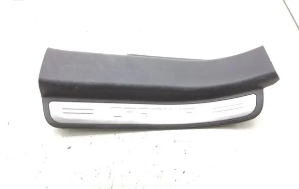 Chevrolet Captiva Rear sill trim cover 95104220
