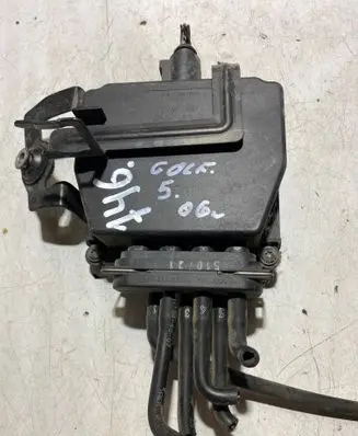 Volkswagen Golf V Turbo solenoid valve 03G131051AE