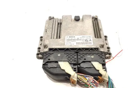 Peugeot 208 I Engine control unit/module ECU 0281032456