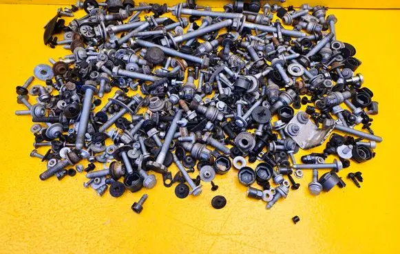 Audi Q7 4M Nuts/bolts