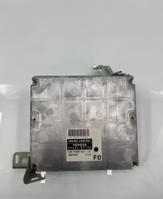 Toyota Corolla Verso AR10 Engine control unit/module 1758007623 896610F100 MB1758007623