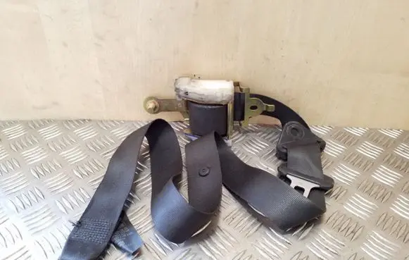 Opel Frontera A Front seatbelt 91152125