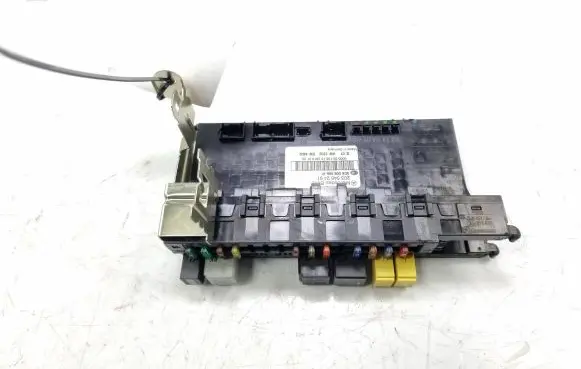 Mercedes-Benz S W220 Fuse box set 2035452401