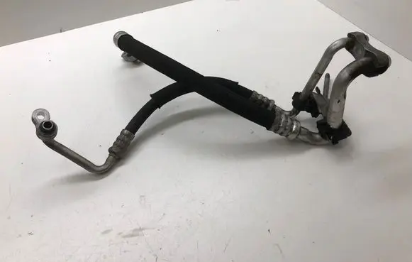 Opel Insignia A Air conditioning (A/C) pipe/hose 13220107