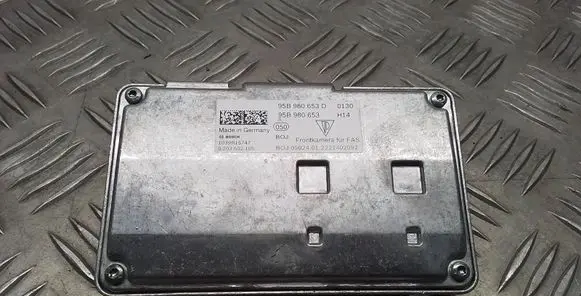 Porsche Macan (95B) Windshield/windscreen camera 95B980653D