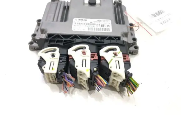 Citroen C4 II Engine control unit/module ECU 9666729580