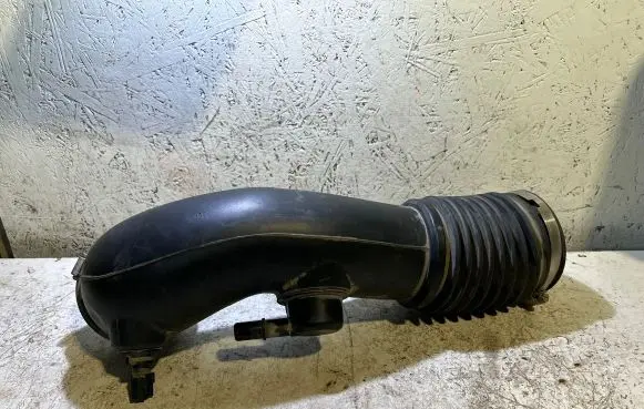 Ram 1500 Air intake duct part 68449572AA CA30F4