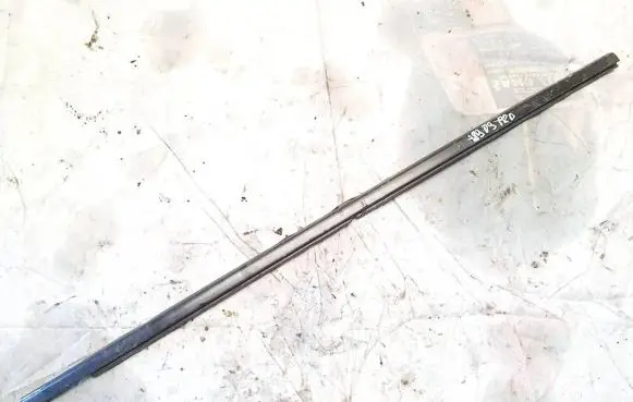 Mitsubishi Grandis Front door glass trim molding 