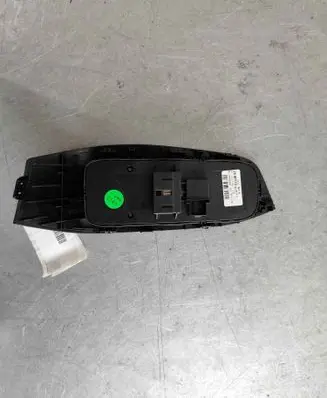 MG MG5 II Electric window control switch 10966064
