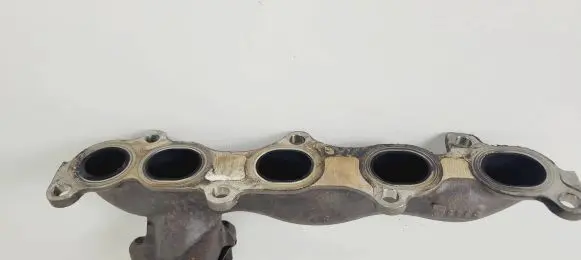 Honda CR-V Exhaust manifold
