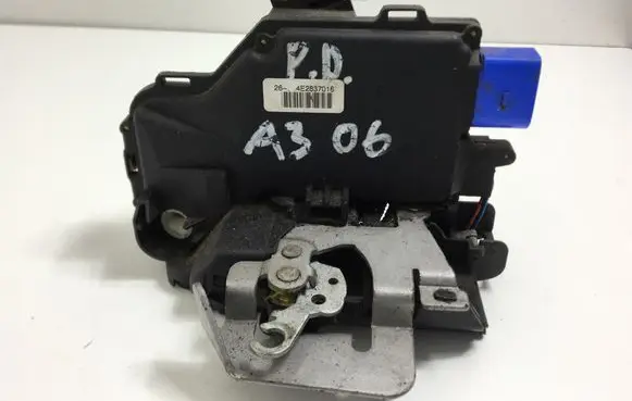 Audi A3 S3 A3 Sportback 8P Front door lock 4E2837016