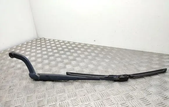 Land Rover Discovery 3 - LR3 Windshield/front glass wiper blade 6H3217526BA