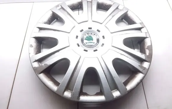 Skoda Octavia Mk2 (1Z) R15 wheel hub/cap/trim 1Z0601147E SKT0091