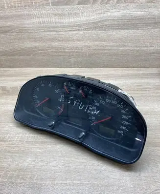 Volkswagen PASSAT B5 Speedometer (instrument cluster) 3B0919861HX 110308793