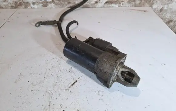 Mercedes-Benz E W210 Starter motor A1121510001 000115005