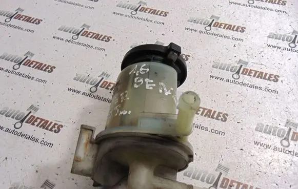 Power steering fluid tank/reservoir