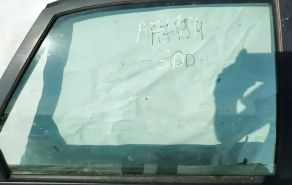 Volvo S40, V40 Rear door window glass