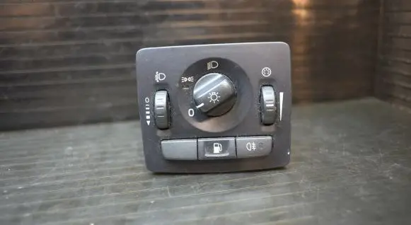 Volvo V50 Light switch 30739298