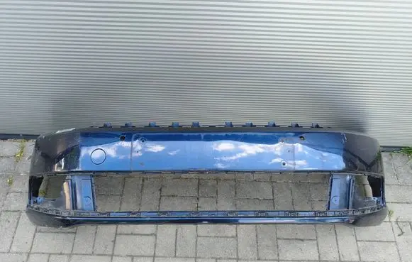 Volkswagen PASSAT B7 Front bumper 3AA807221
