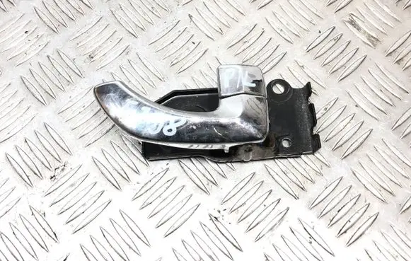 Hyundai Santa Fe Front door interior handle