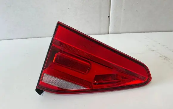 Volkswagen Touran III Tailgate rear/tail lights 5TA945093D L90059824