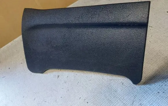 Knee airbag