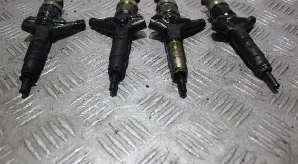 Subaru Legacy Fuel injector 16613AA02