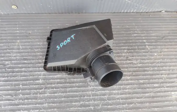 KIA Sportage Air filter box 28110P0400