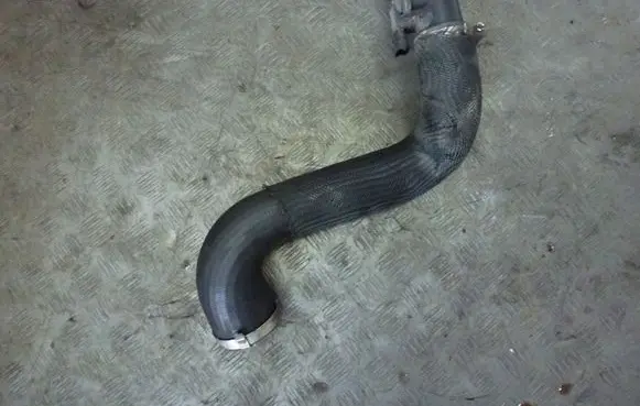 Chrysler Grand Voyager V Air intake hose/pipe