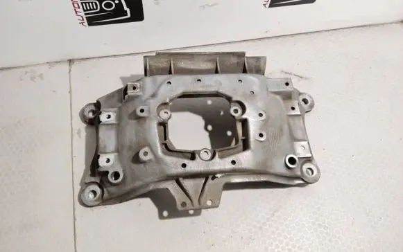 Audi A6 S6 C7 4G Gearbox mounting bracket 8K0399263BH
