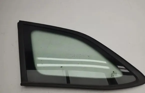 Skoda Octavia Mk4 Rear side window