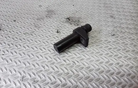 Mercedes-Benz C W202 Crankshaft position sensor 0031537228