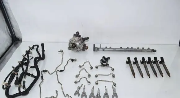 BMW 6 F06 Gran coupe Fuel injection system set 7823402 13537823402 7823396