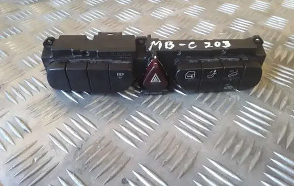 Mercedes-Benz C AMG W203 Hazard light switch 2038217279 3306170400