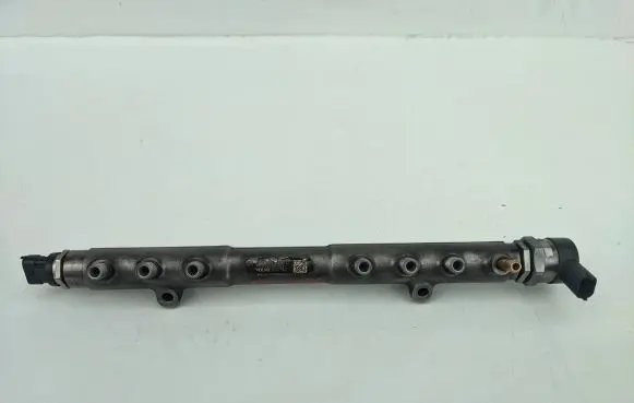 Volvo XC90 Fuel main line pipe 30777554 0445215023