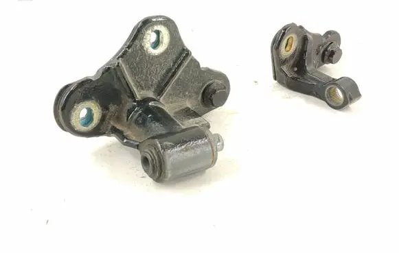 Mercedes-Benz GL X164 Rear door upper hinge A2517300537 2517300537