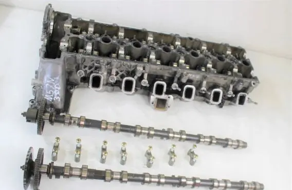 BMW 5 E60 E61 Engine head 7788564 7781203
