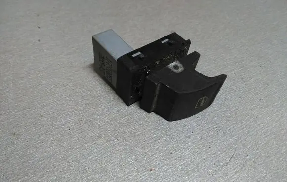 Volkswagen PASSAT B6 Electric window control switch 1F0959855