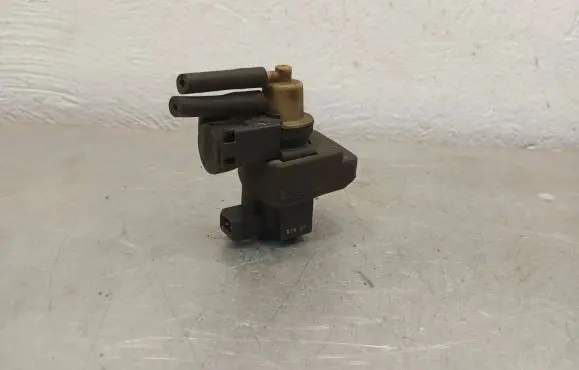 Renault Megane II Turbo solenoid valve 8200486264
