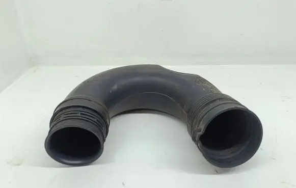 Volkswagen Touran I Air intake hose/pipe 1K0129618AC