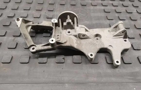 Generator/alternator bracket