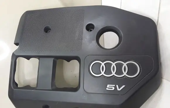 Audi A3 S3 8L Engine cover (trim) 06A103925J