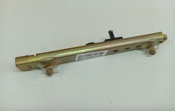 Renault Laguna I Seat belt adjustment rail B501050