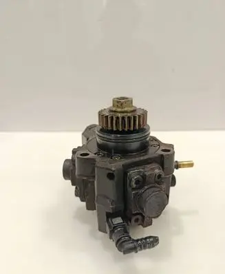 Nissan X-Trail T31 Fuel injection high pressure pump 8200690744 0445010223 6279599