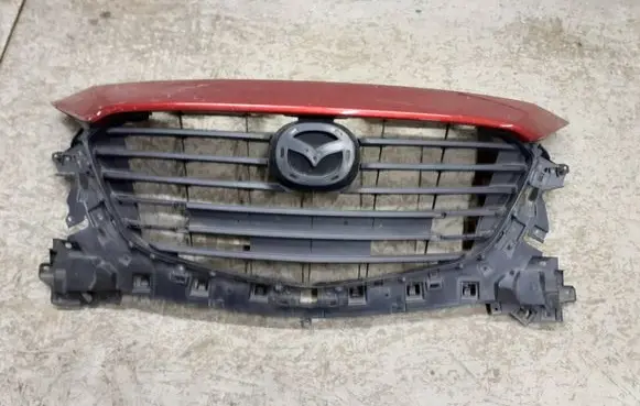 Mazda 3 III Front grill