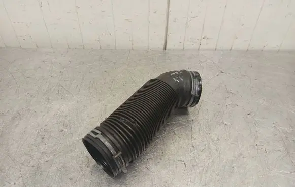 Seat Ibiza IV (6J,6P) Air intake duct part 6R0129684