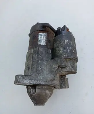 Nissan Qashqai Starter motor M000T87881 8200584675
