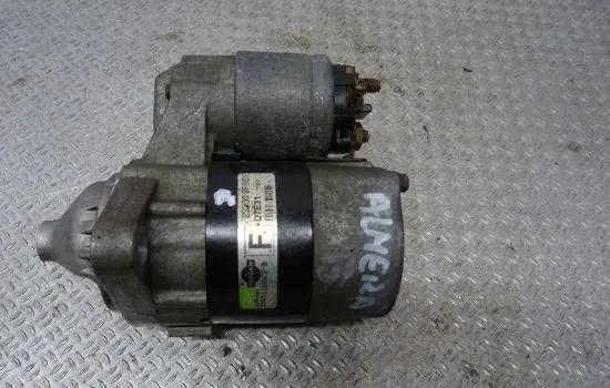Nissan Almera N16 Starter motor 233009F661 D7E31