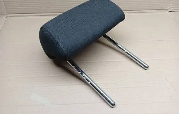 Skoda Yeti (5L) Rear seat headrest 