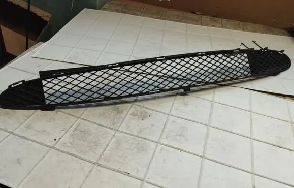 Mercedes-Benz A W168 Front bumper lower grill A1688851223